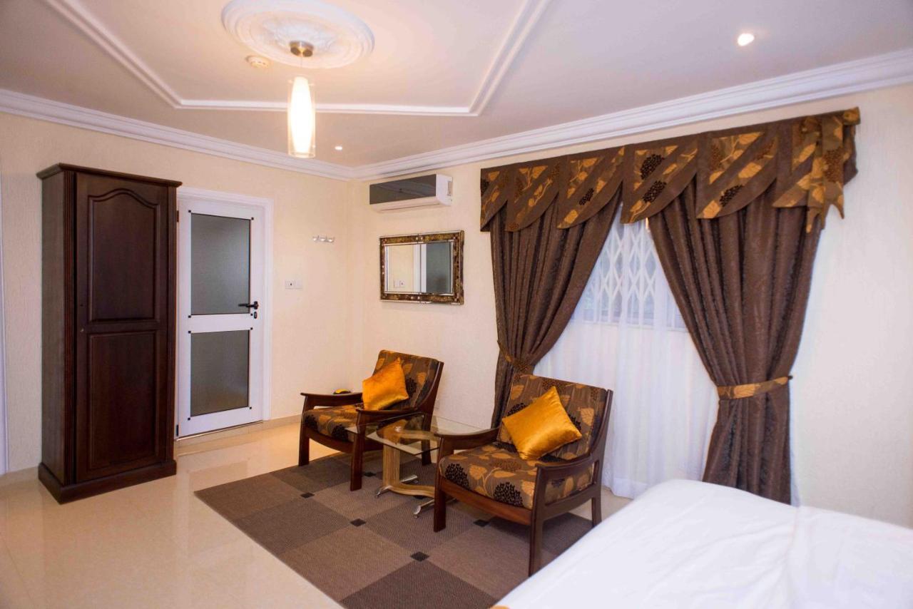The Ritzz Exclusive Guest House Accra Exterior foto